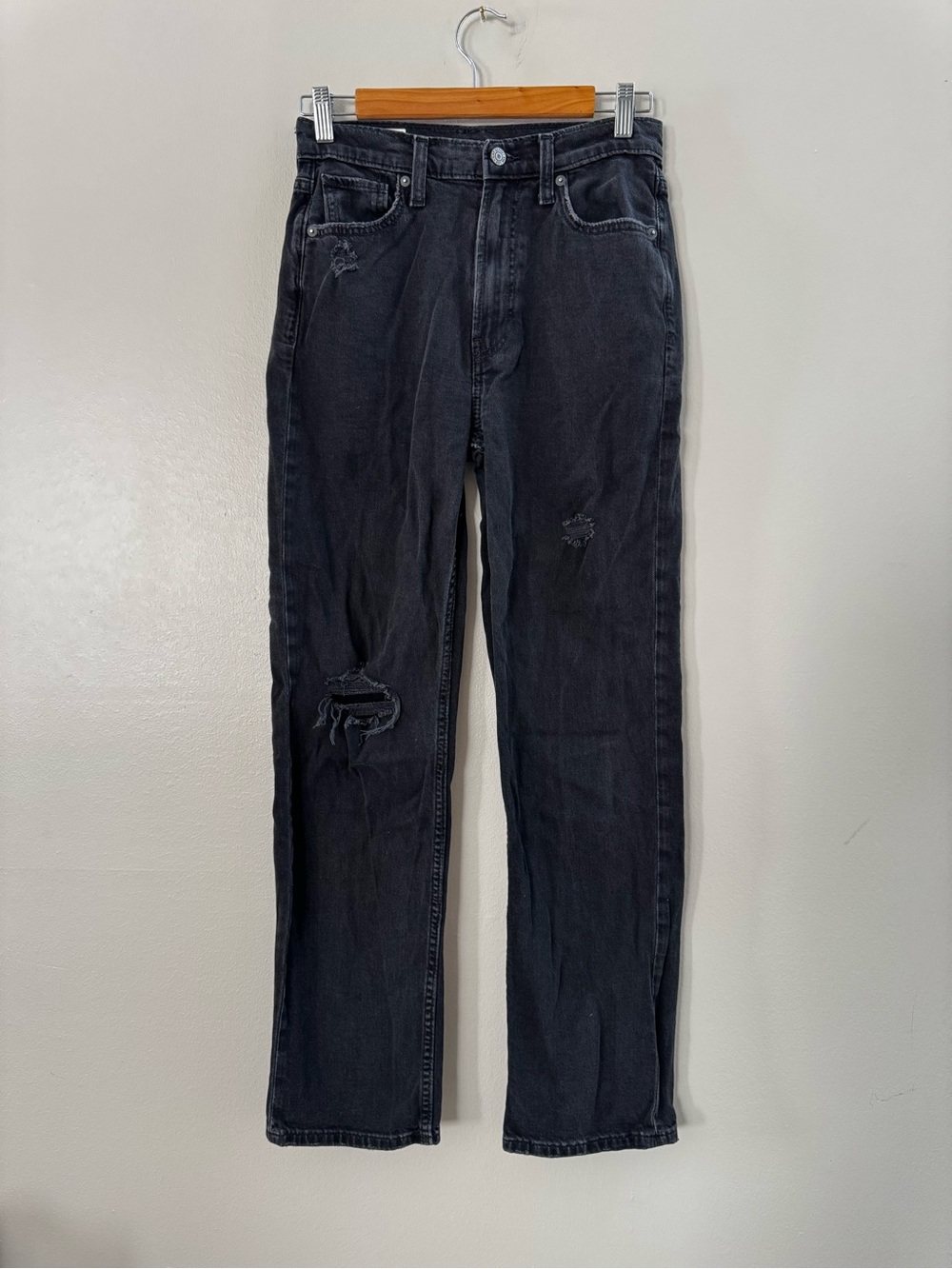 GAP 90’s Loose High Rise Black Distressed Jeans Size 24